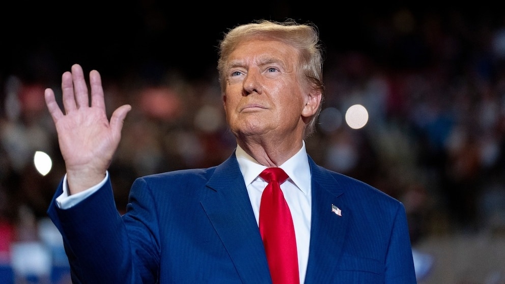 Giải đáp: Donald Trump bao nhiêu tuổi?
